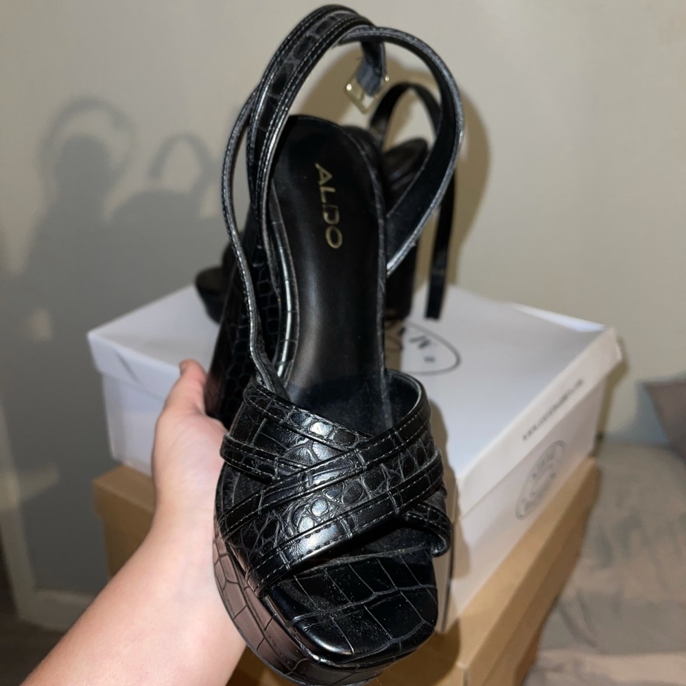 New - Picture 3 of 4